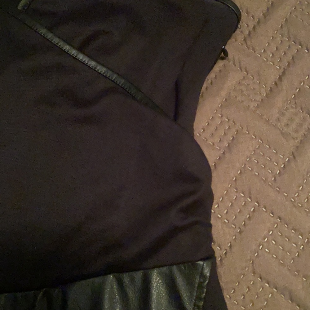 LBD - Picture 4 of 5